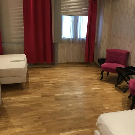 Hotel Alfred Gare Du Nord 3*