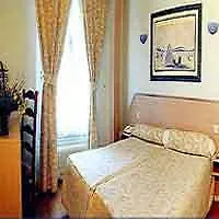 Alfred Gare Du Nord 3* Paris