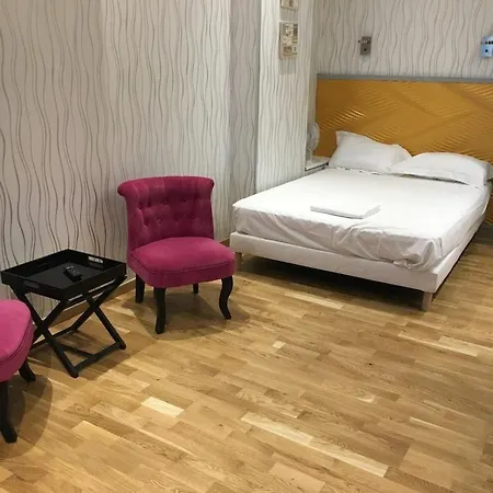 Отель Maubeuge Gare Du Nord